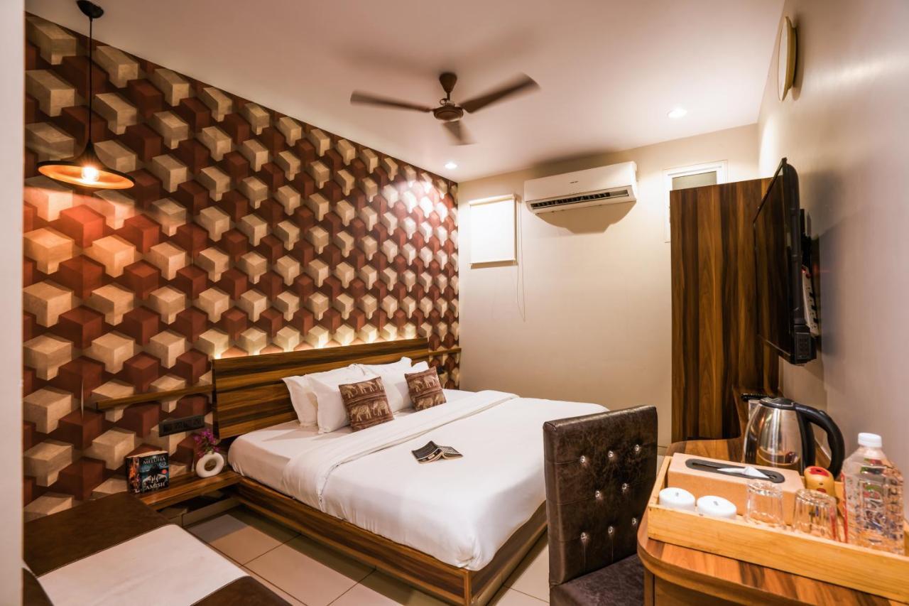 Zostel Mumbai Hostel Room photo
